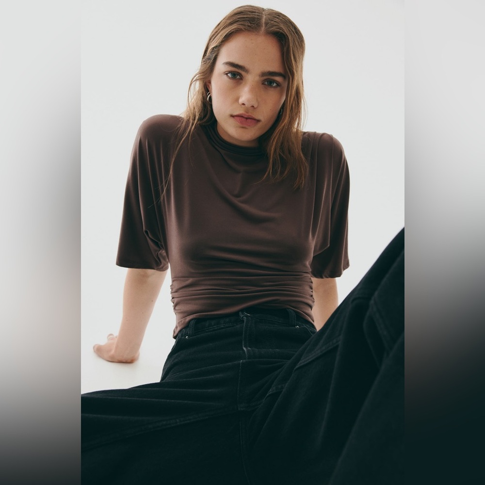 Brown Short-Sleeve Mock Neck Women's Top